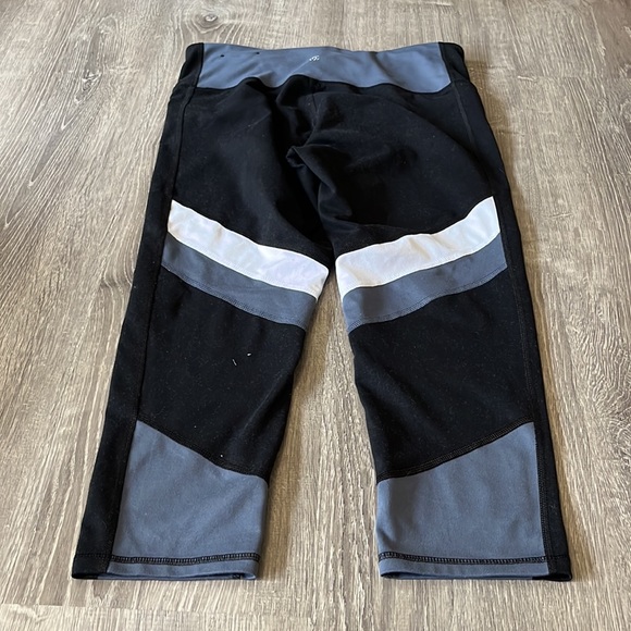 Champion Capri athletic leggings - Picture 3 of 7